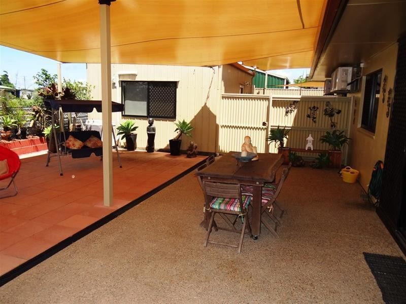 6 BROAD Street, Etty Bay QLD 4858