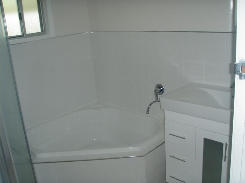 15 BENWELL STREET, EAST INNISFAIL QLD 4860, East Innisfail QLD 4860