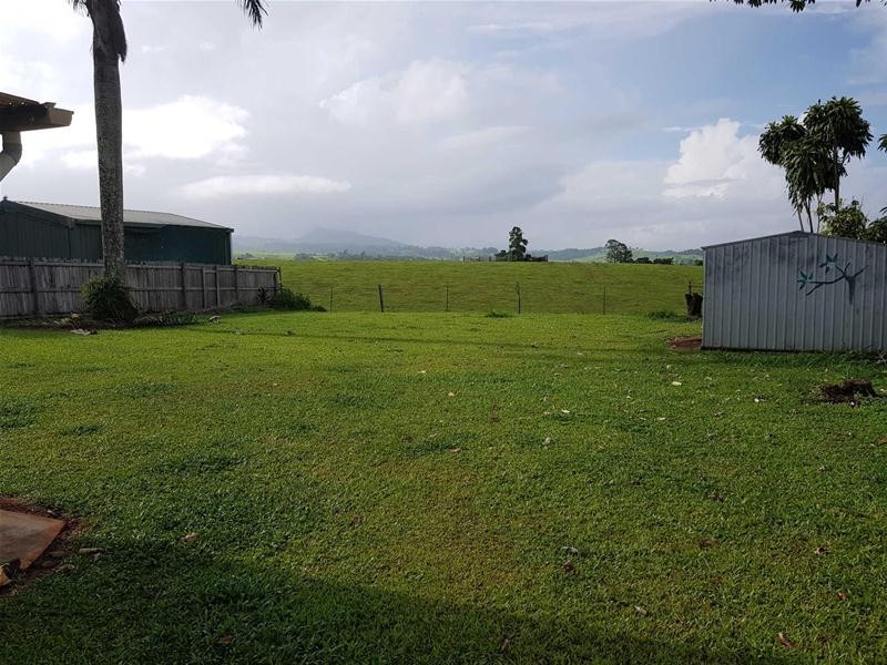 342 Palmerston Highway, Stoters Hill QLD 4860
