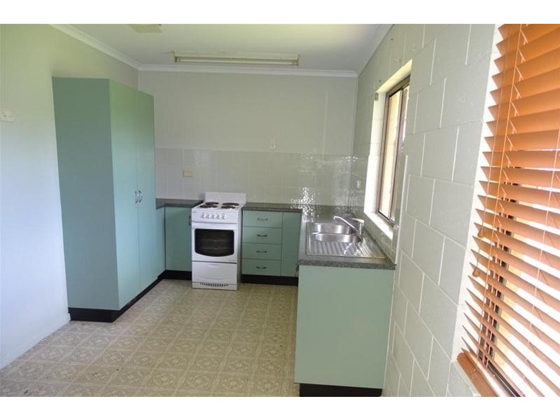 16 Herbert Street, Innisfail Estate QLD 4860