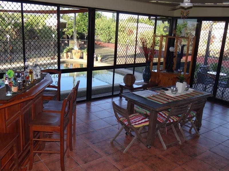 6 BROAD Street, Etty Bay QLD 4858