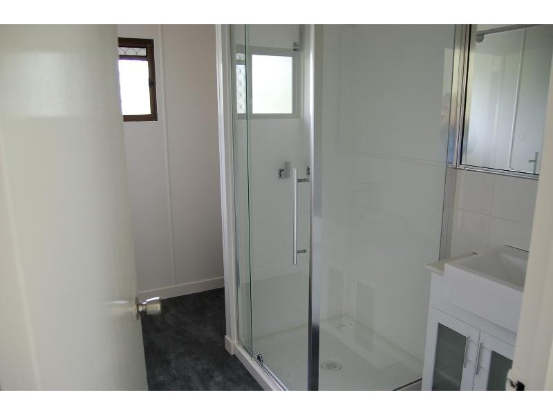 7  Maud Street, Flying Fish Point QLD 4860