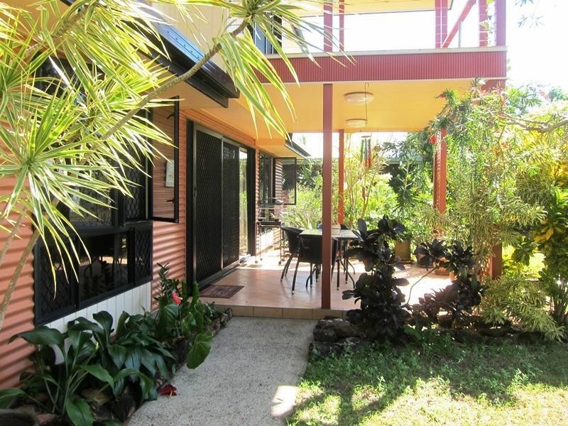 Cowley Beach QLD 4871