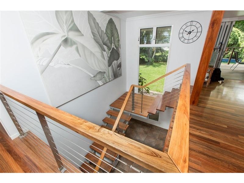 6 Feldt Street, Flying Fish Point QLD 4860