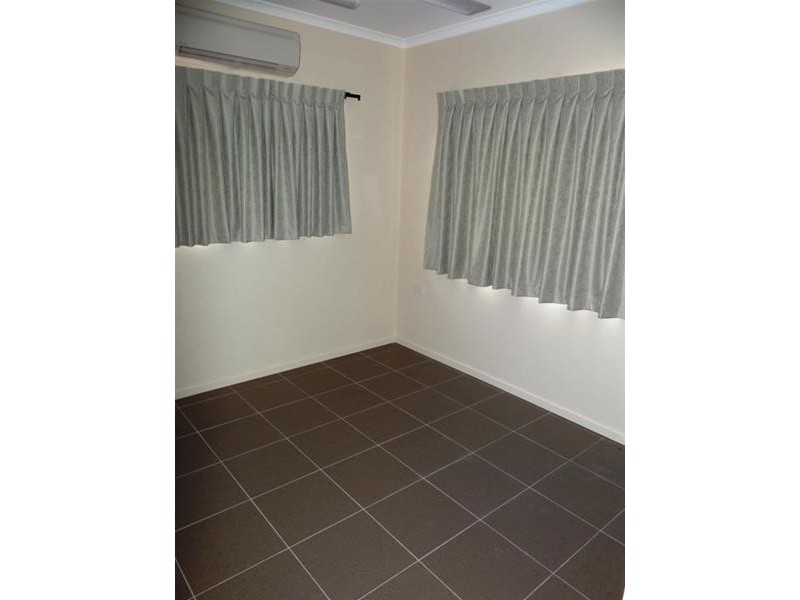 2/45  Moriarty Street, Goondi Hill QLD 4860