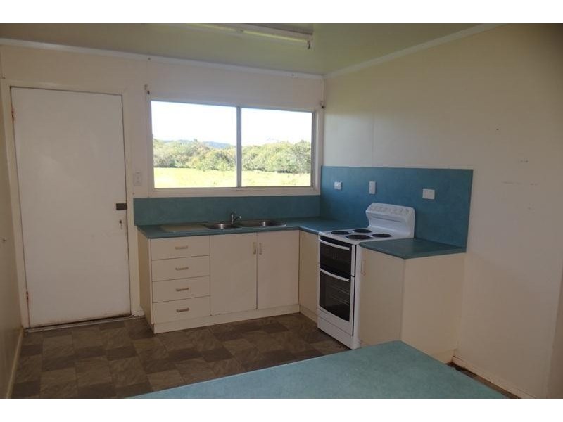 2/68 Howe Street, Webb QLD 4860