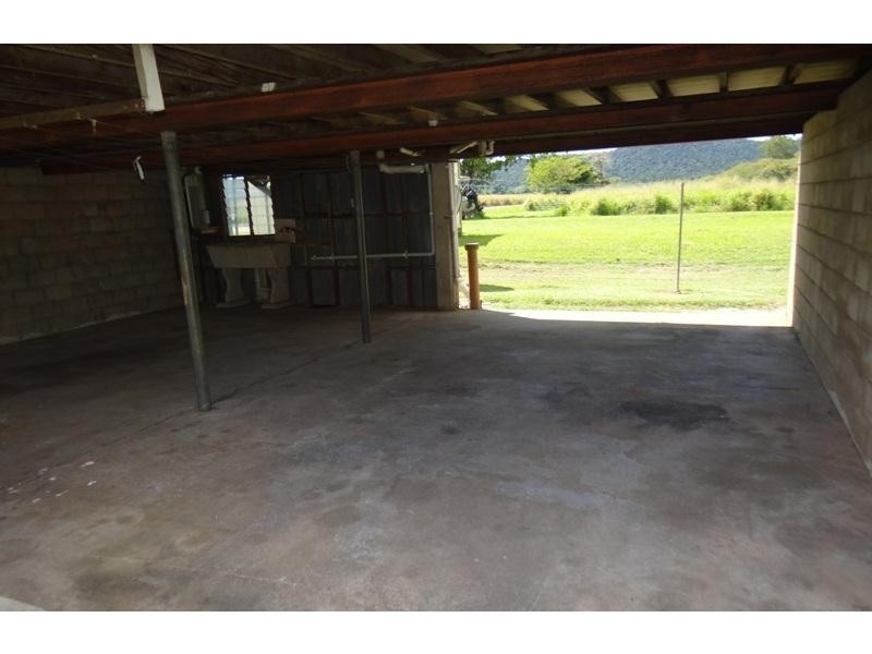 2/68 Howe Street, Webb QLD 4860