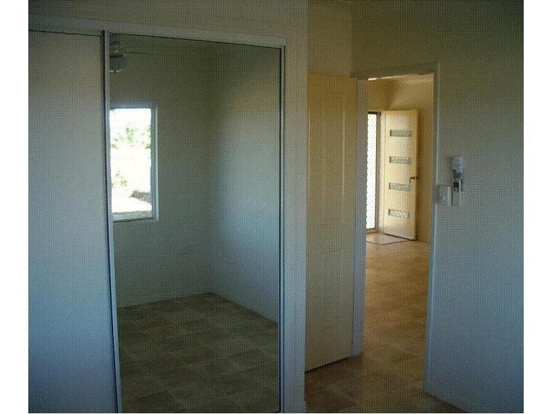 8 Lynch Close, Karumba QLD 4891