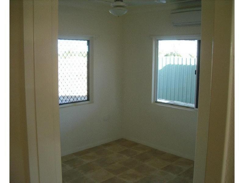 8 Lynch Close, Karumba QLD 4891