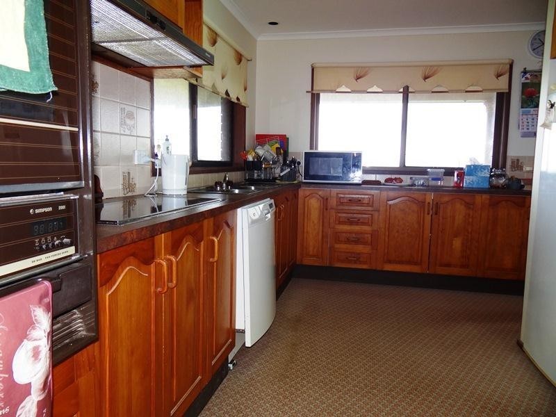 6 OLGA Close, Pin Gin Hill QLD 4860