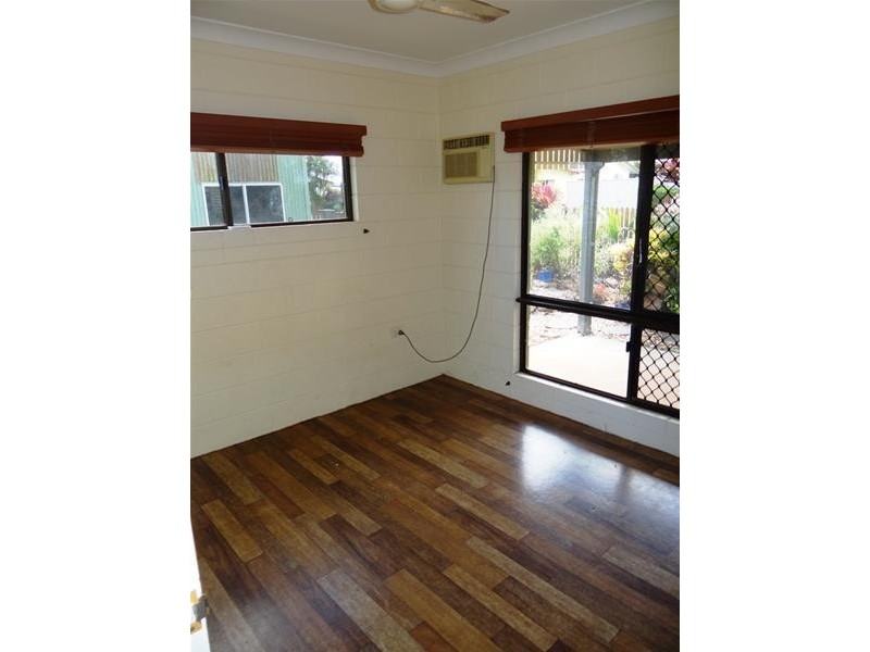 4  GRECH Close, Wangan QLD 4871