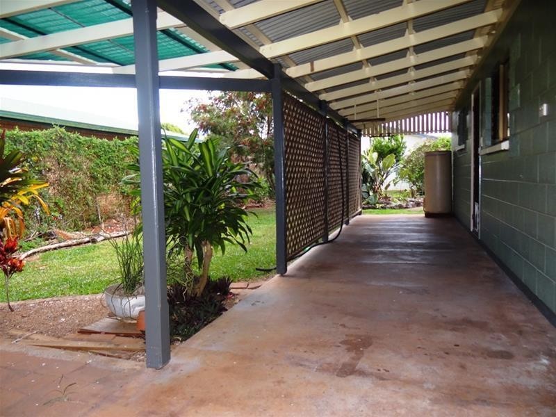 4  GRECH Close, Wangan QLD 4871