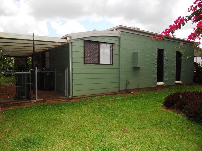 4  GRECH Close, Wangan QLD 4871
