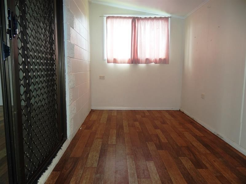 4  GRECH Close, Wangan QLD 4871