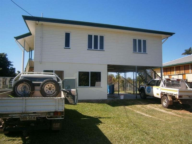 25 Acacia Street, Goondi Bend QLD 4860