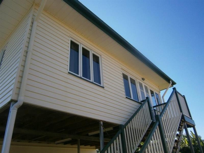 25 Acacia Street, Goondi Bend QLD 4860