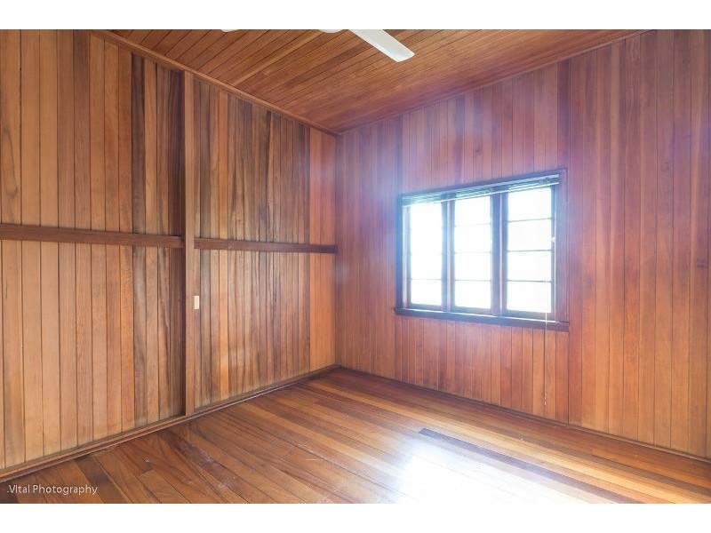 2 Corinda, Innisfail QLD 4860