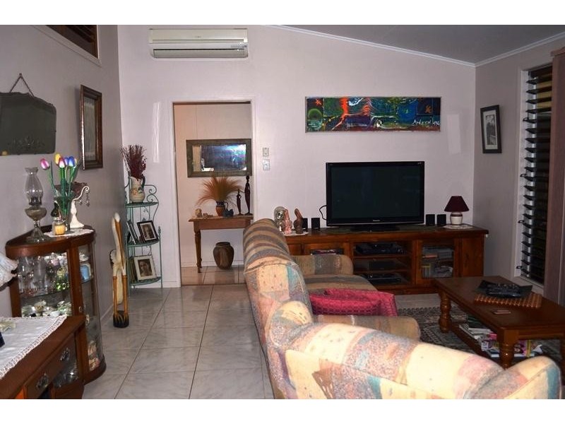 26 Feldt Street, Flying Fish Point QLD 4860