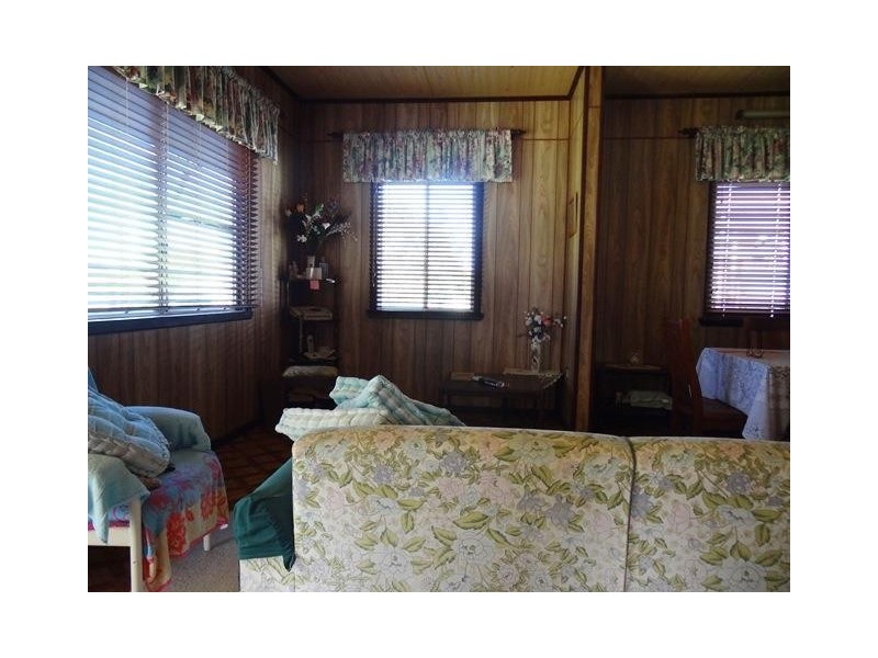 10 Mahogany Street, Goondi Hill QLD 4860