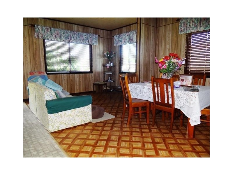 10 Mahogany Street, Goondi Hill QLD 4860