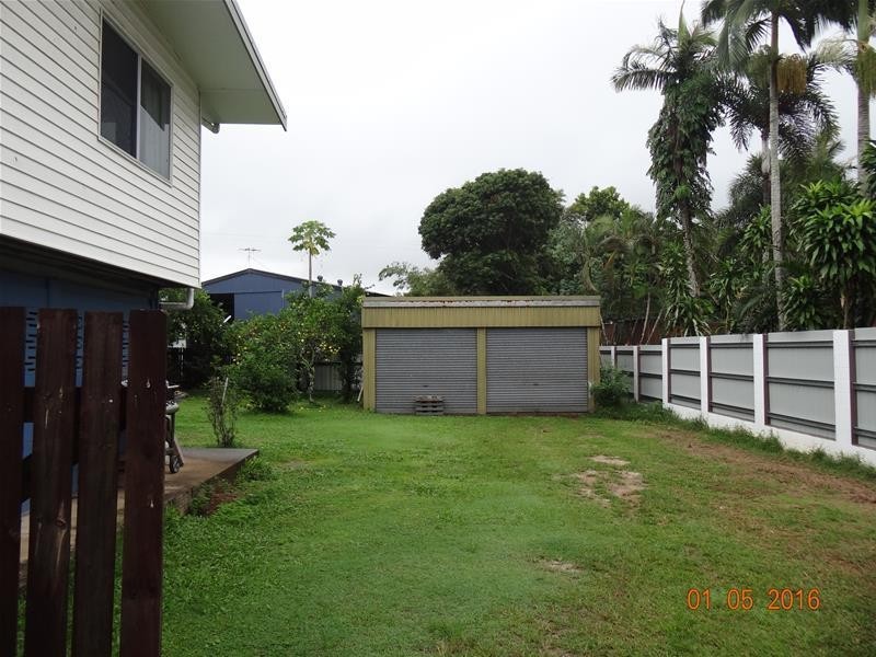 10 FERN Avenue, Coconuts QLD 4860