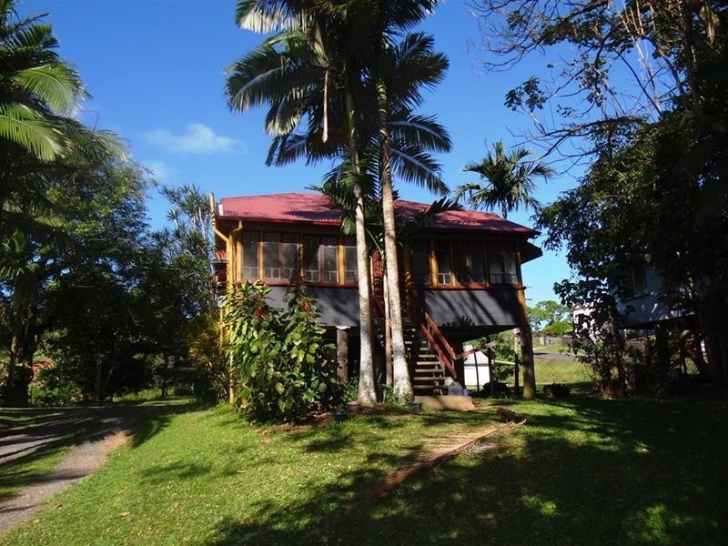 11 Coronation Road, East Innisfail QLD 4860