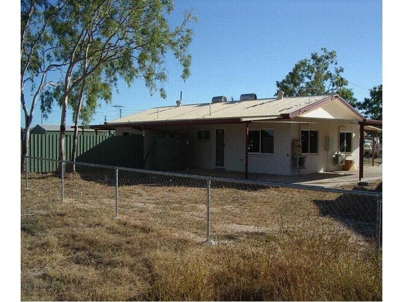 8 Lynch Close, Cairns QLD 4870