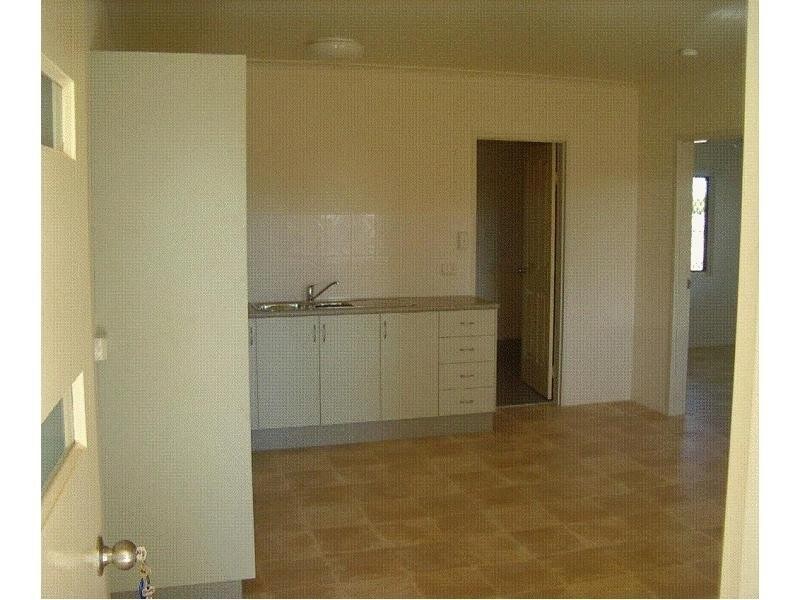 8 Lynch Close, Cairns QLD 4870