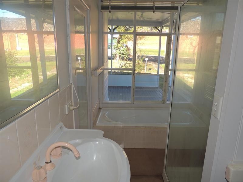 6 Cowper Street, Gloucester NSW 2422