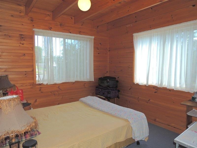 1/2 Church Street, Gloucester NSW 2422