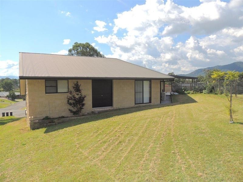 12 Higgins Close, Gloucester NSW 2422