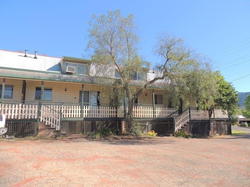 4/2 Church Street, Gloucester NSW 2422