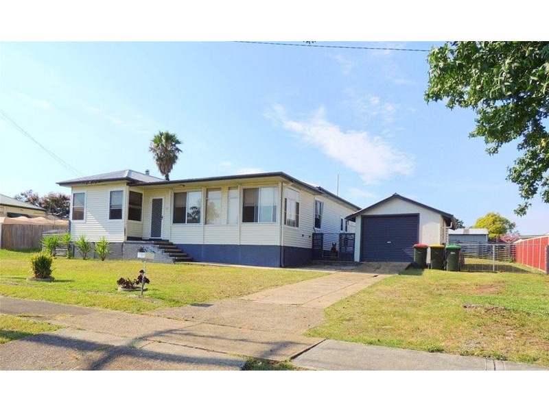 33 Tyrell Street, Gloucester NSW 2422