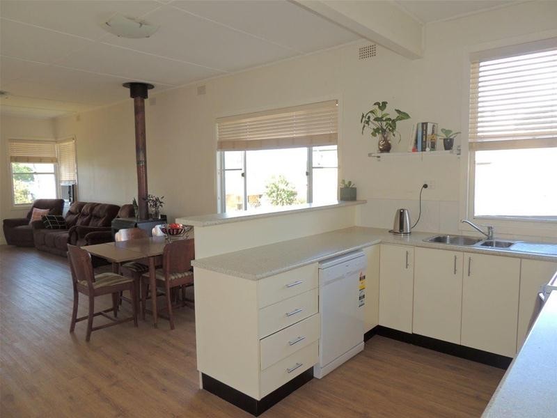 33 Tyrell Street, Gloucester NSW 2422