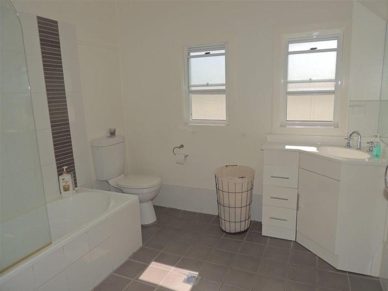 33 Tyrell Street, Gloucester NSW 2422