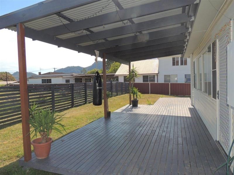 33 Tyrell Street, Gloucester NSW 2422