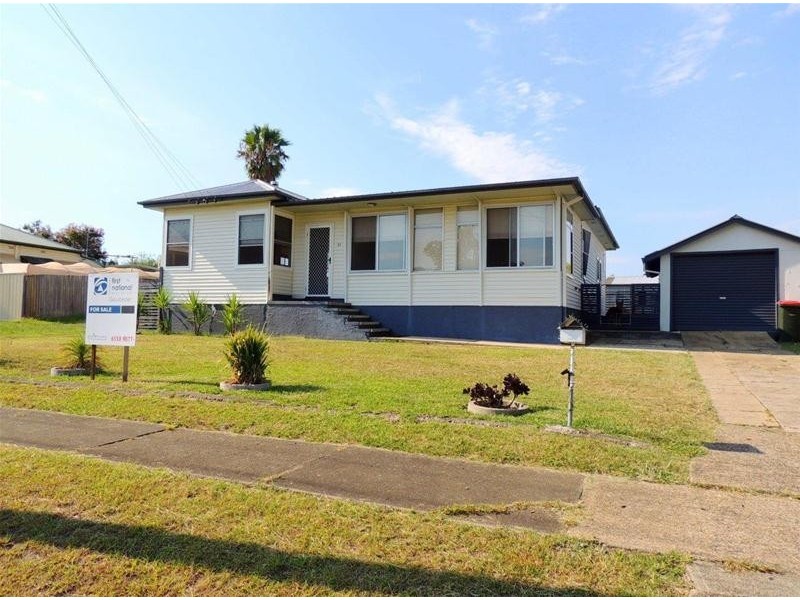 33 Tyrell Street, Gloucester NSW 2422