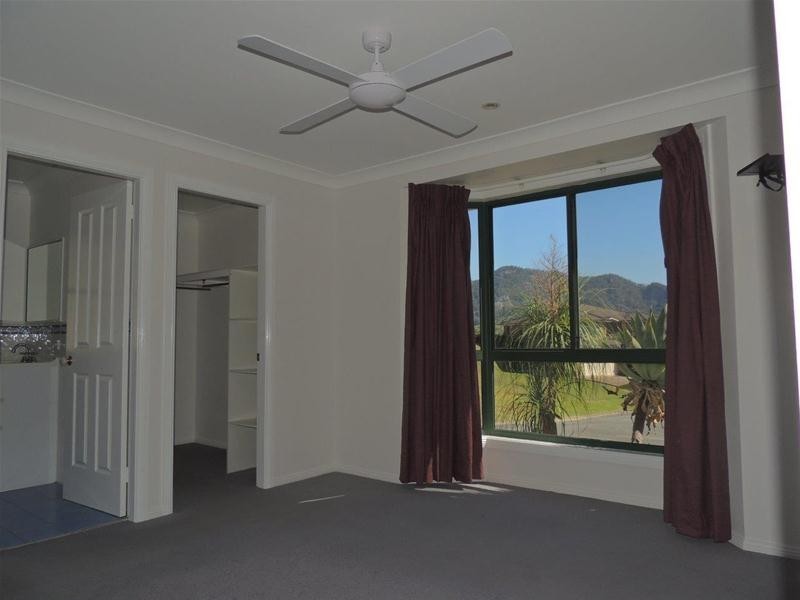 10 Higgins Close, Gloucester NSW 2422