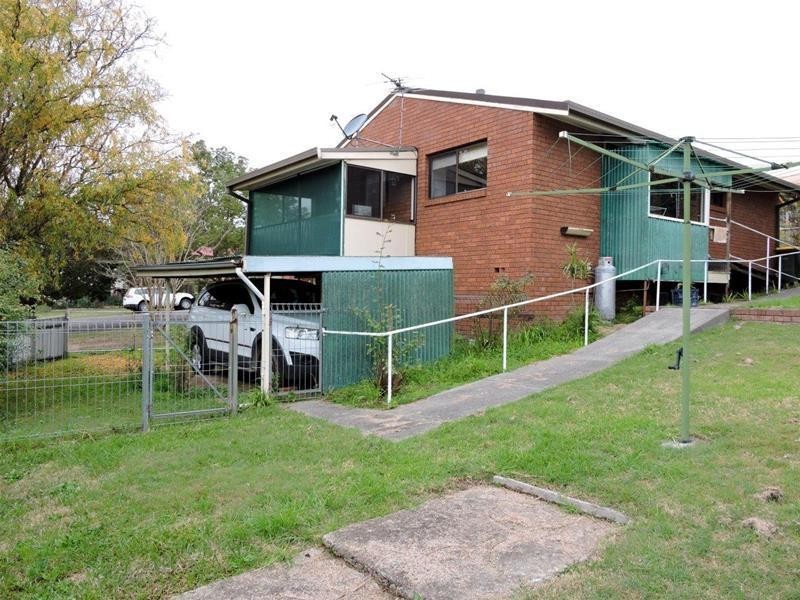 27 Ravenshaw Street, Gloucester NSW 2422