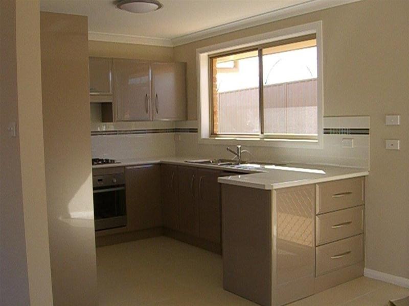 2/44 Carter Crescent, Gloucester NSW 2422