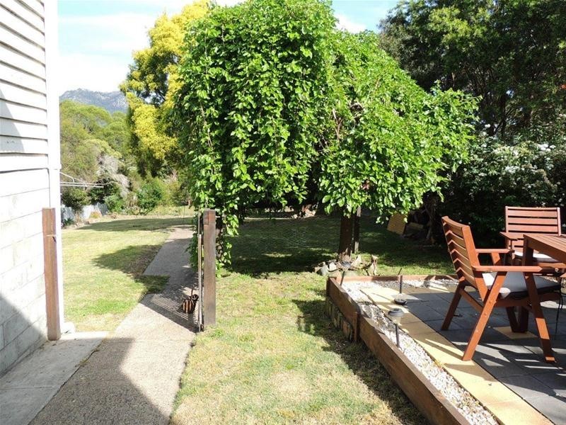 57  Barrington Street, Gloucester NSW 2422