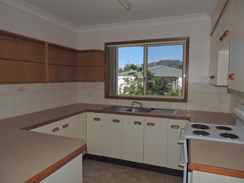 4/40  Clement Street, Gloucester NSW 2422