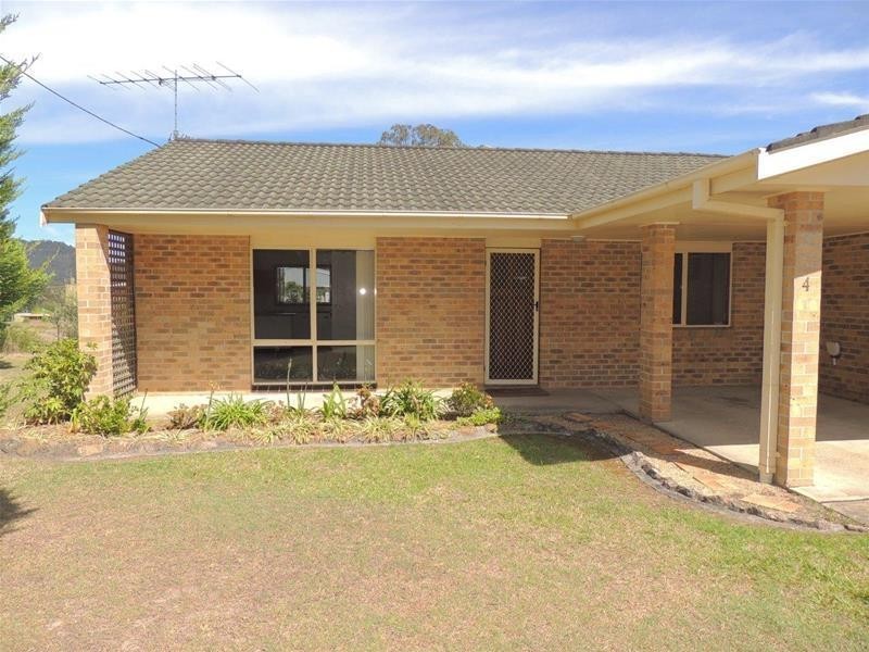 4/40  Clement Street, Gloucester NSW 2422