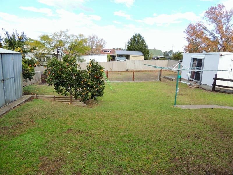17 Gregson Street, Gloucester NSW 2422