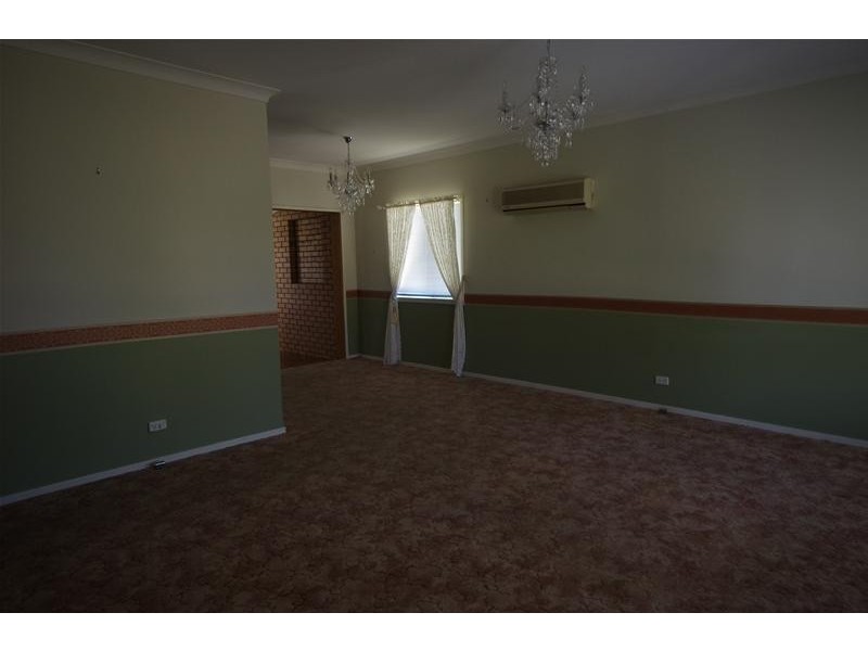 5 Fitzroy Avenue, Cowra NSW 2794