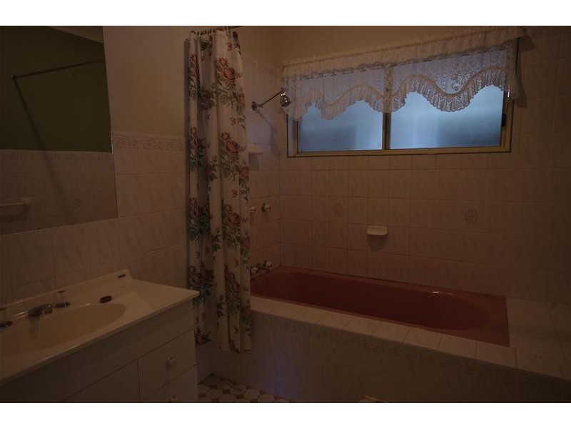 5 Fitzroy Avenue, Cowra NSW 2794