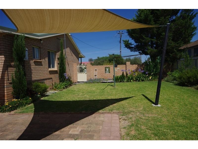 5 Fitzroy Avenue, Cowra NSW 2794