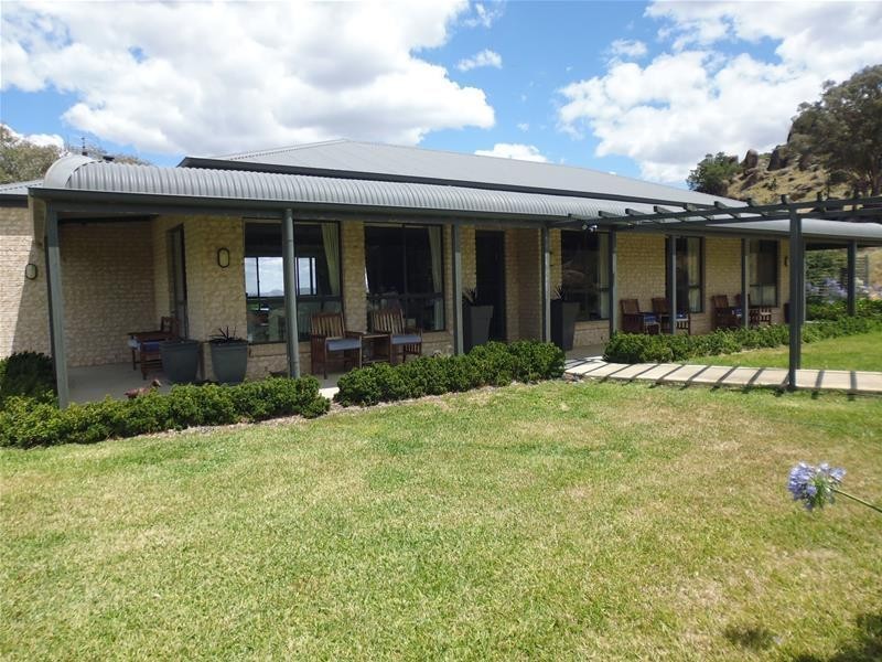 32 Peter Whitty Road, Cowra NSW 2794