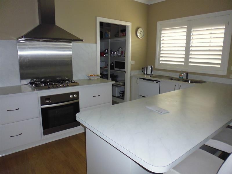 32 Peter Whitty Road, Cowra NSW 2794