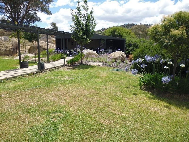 32 Peter Whitty Road, Cowra NSW 2794